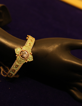 Mint Sone Pe Suhaga Bracelet